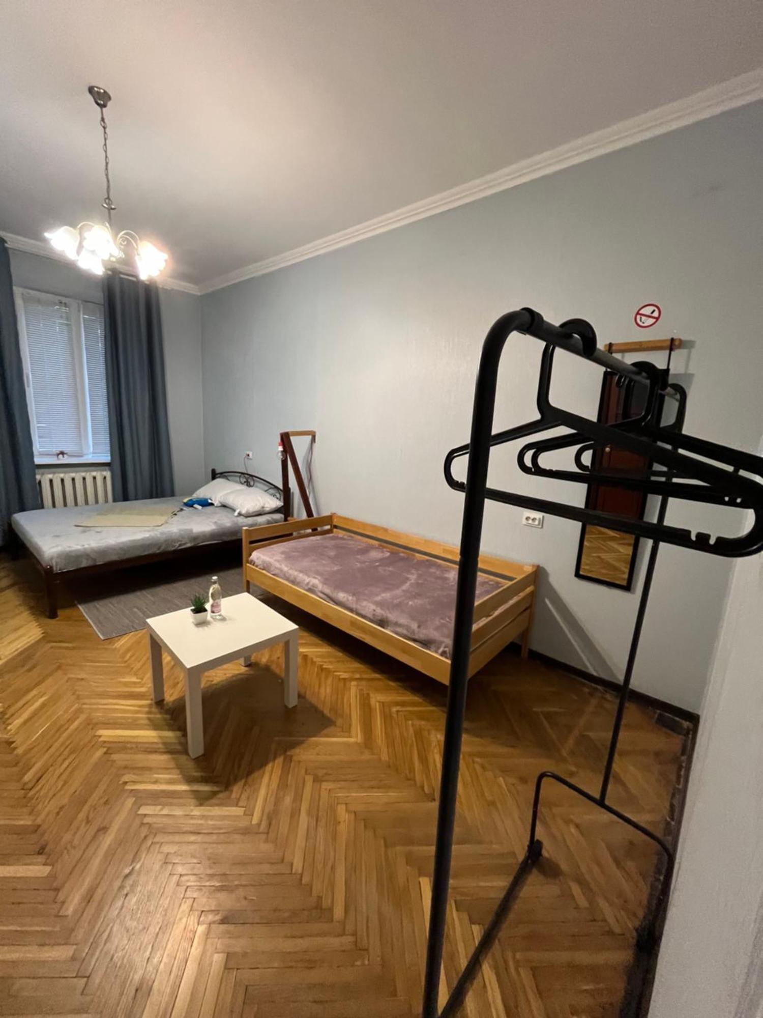 Ararat-Klovskaya Hostel-Apartments Kiev Exterior foto